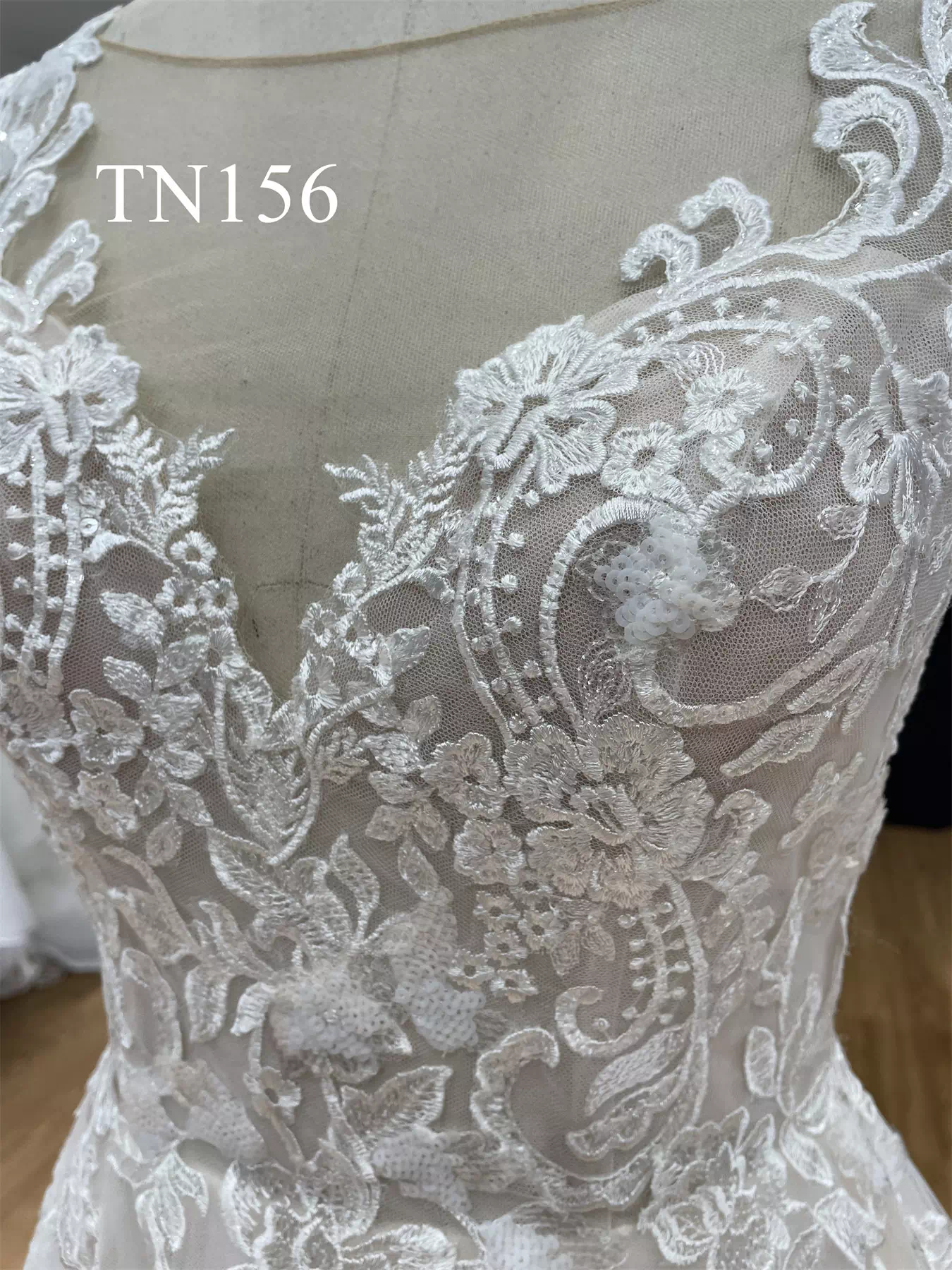 Beautiful Lace Illusion Bodice Open Back A Line Wedding Dress TN156 - Image 5