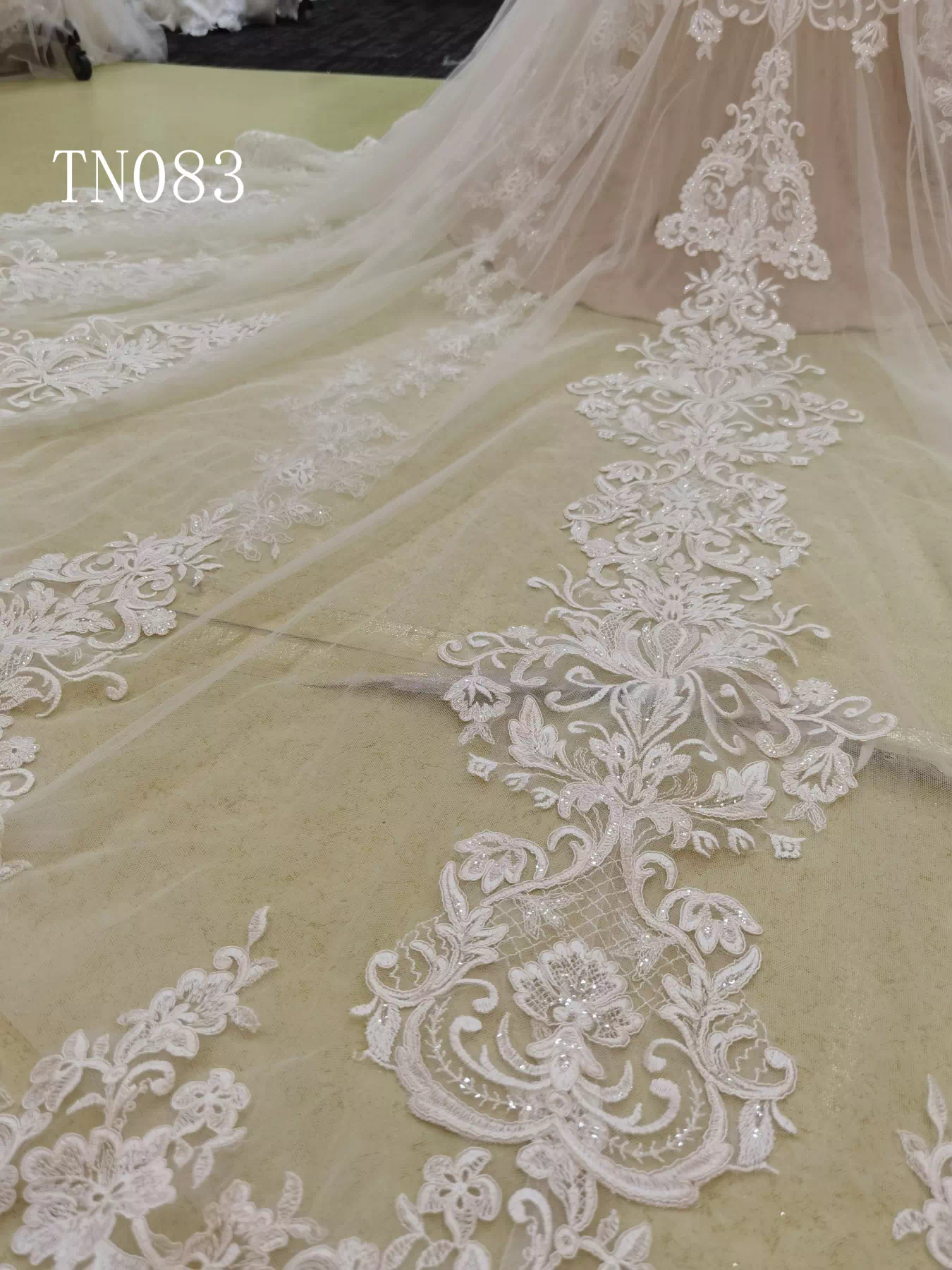 Gorgeous Appliques Lace Shoulder Strap Mermaid Wedding Dress TN083 - Image 8