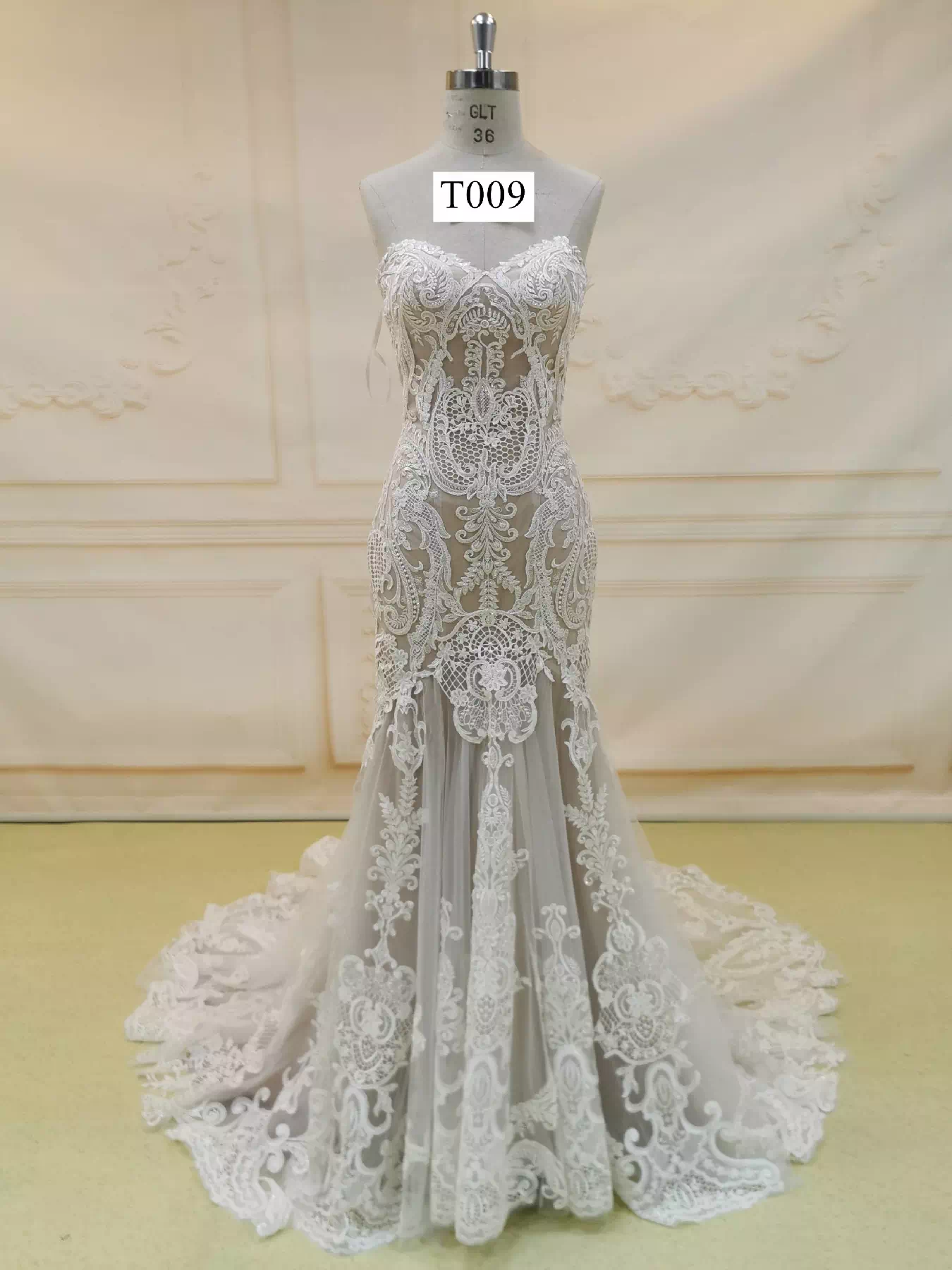 Lace Applique Elegant Mermaid Dress T009