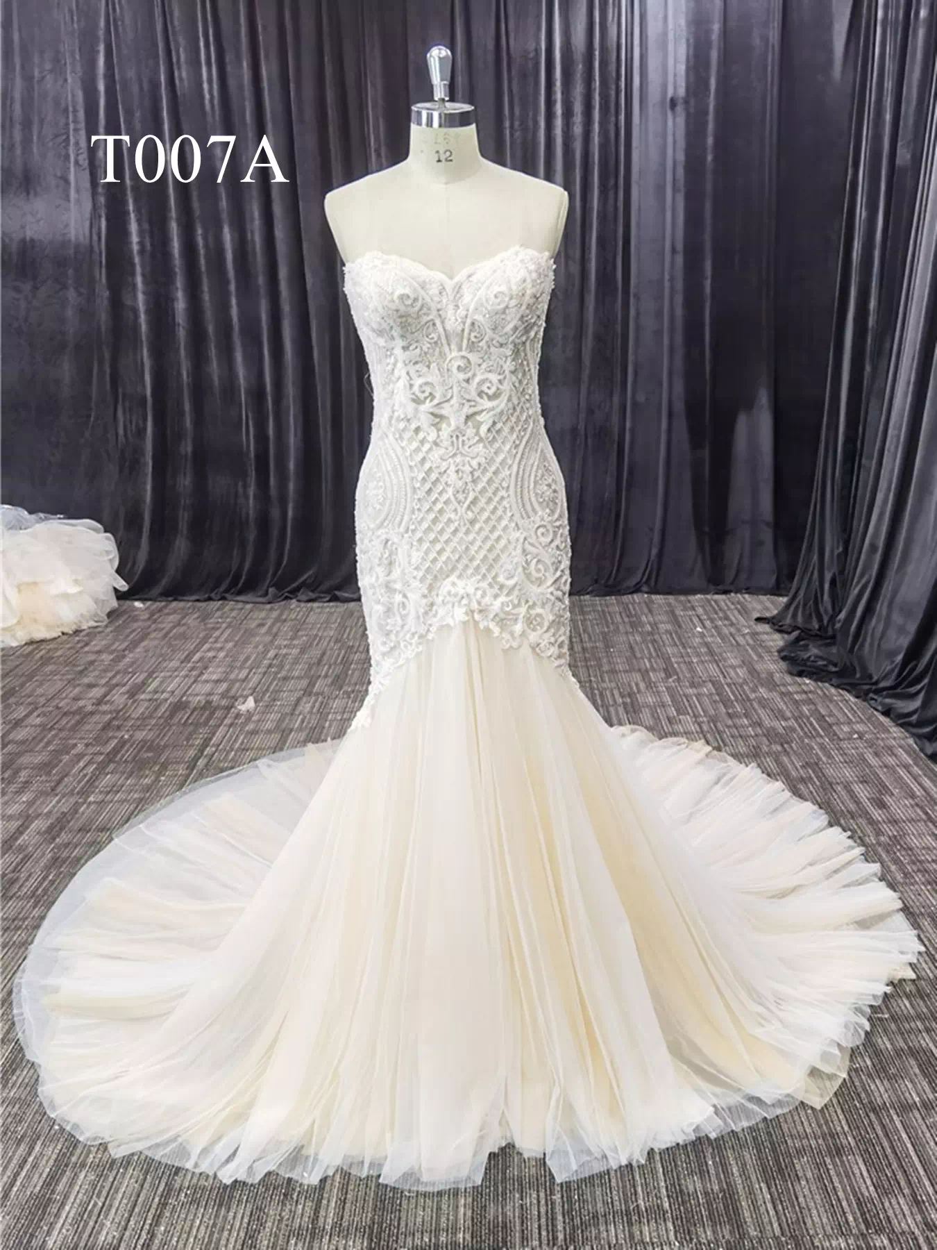 Hot Sale Lace Applique Mermaid Dress T007A