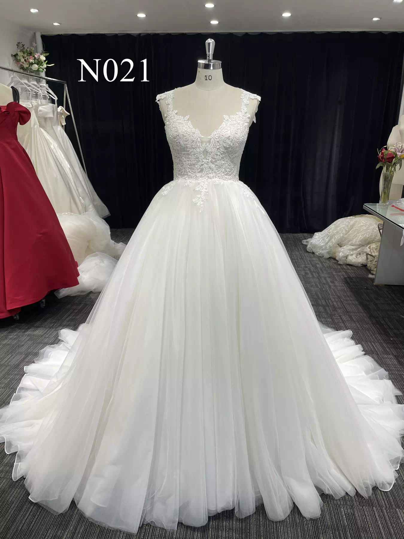 Princess Beautiful Girl Ball Gown Wedding Dress N021 - Image 2