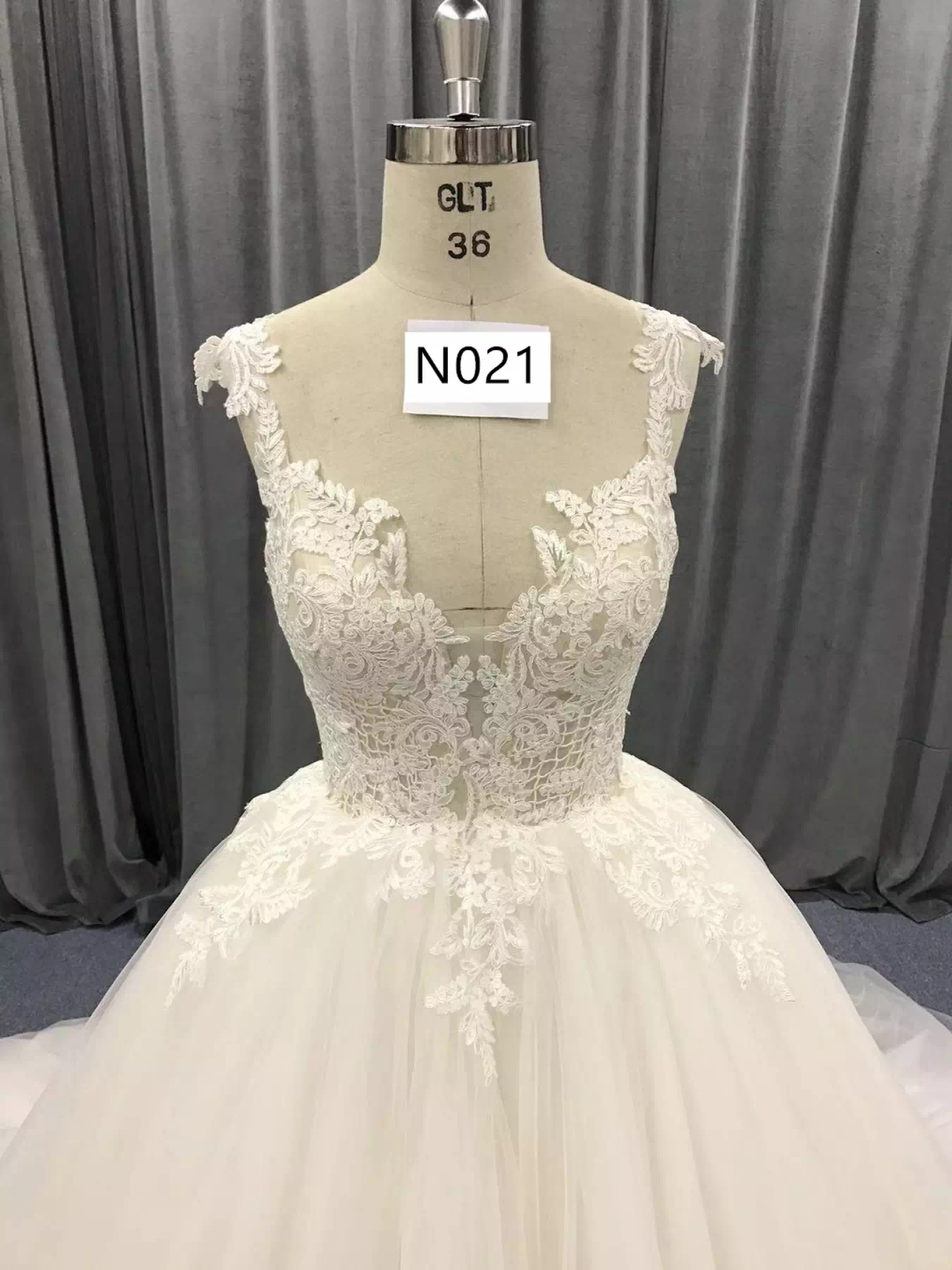 Princess Beautiful Girl Ball Gown Wedding Dress N021 - Image 4