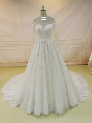 Simple Long Sleeve A Line Wedding Gown N020