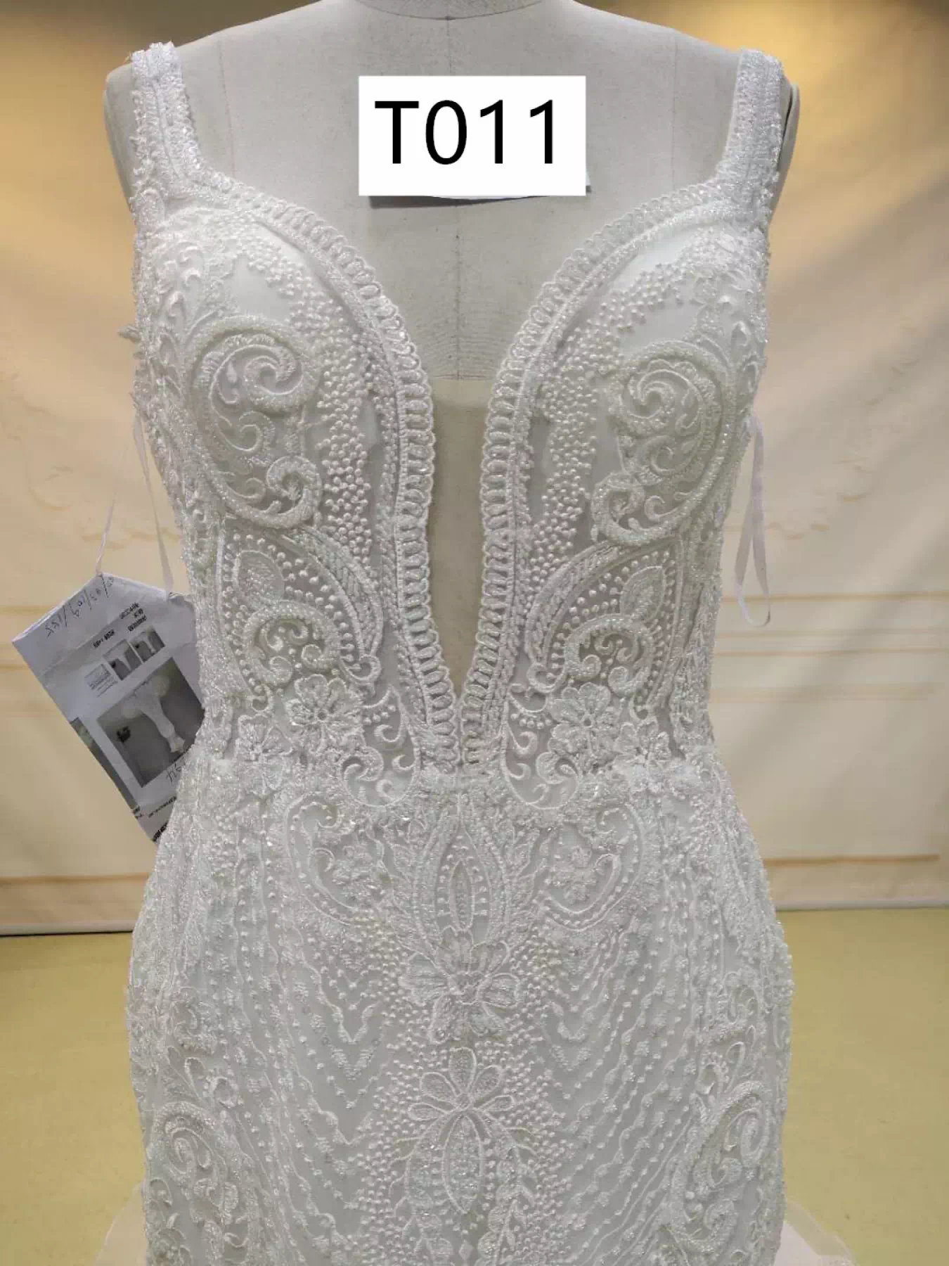 Customized Design Plunging Neckline Bridal Gown T011 - Image 3