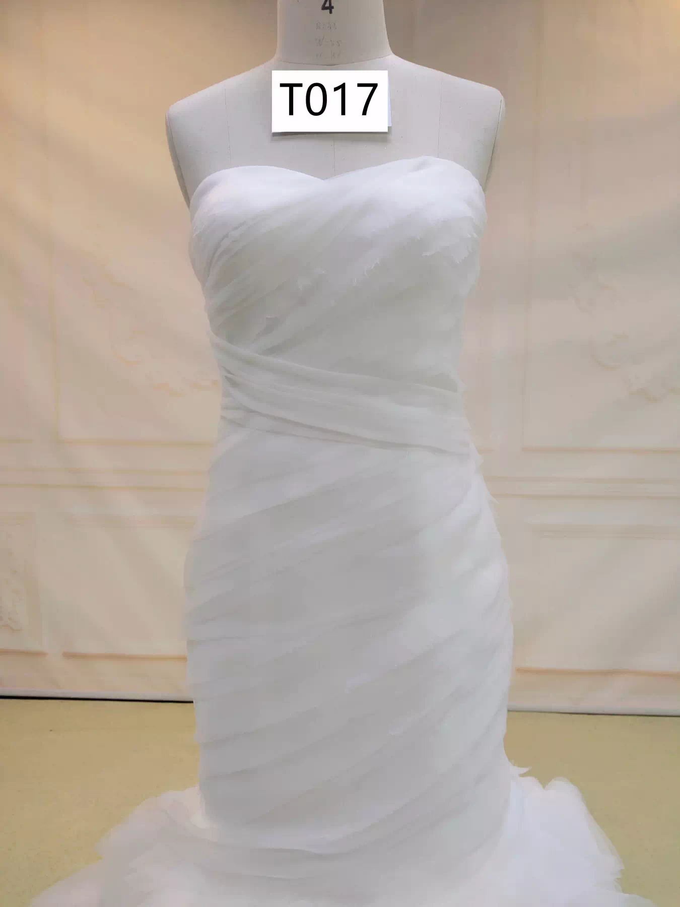 Flower Sleeveless Mermaid Wedding Gown T017 - Image 3